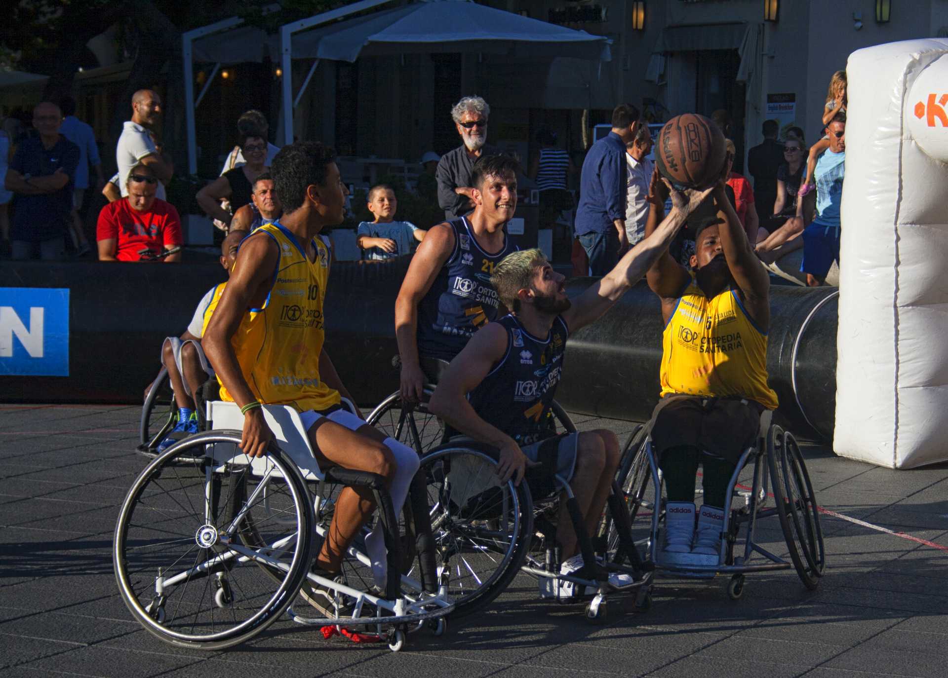 In.To. Rome, Togheter We Stand: Basketball and Wheelchair Basketball